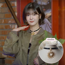 Load image into Gallery viewer, [IVE Gaeul, ITZY Lia Necklace] Heart Supernova Leather Choker - Gold ver.