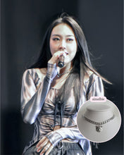 Load image into Gallery viewer, Melbie The Cat Series - Cat face Bold Chain Choker (Silver ver.) (Rapper Lee Youngji, Dreamcatcher Handong Choker)