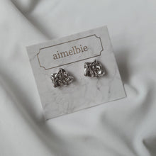 Load image into Gallery viewer, Vintage Fragment Earrings - Silver