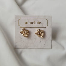 Load image into Gallery viewer, Vintage Fragment Earrings - Gold