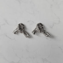 Load image into Gallery viewer, Vintage Knot Earrings - Silver