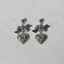 Load image into Gallery viewer, Silver laced heart and bow earrings