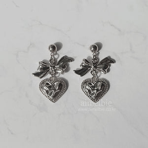 Silver laced heart and bow earrings