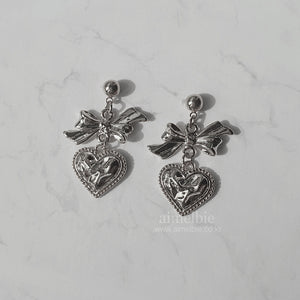 Silver laced heart and bow earrings