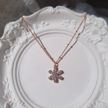 Load image into Gallery viewer, Diamond Petals Semi-Choker Necklace - Rosegold ver.