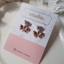 Load image into Gallery viewer, [Chuu Earrings] Heart Crystal and Ribbon Earrings - Rosegold