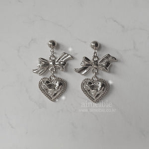 Silver laced heart and bow earrings