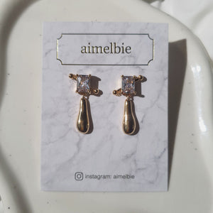 Urban Metal drop earrings - Gold Color