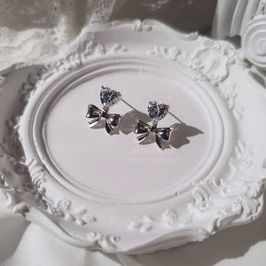 [Aespa Winter Earrings] Heart Crystal and Ribbon Earrings - Silver