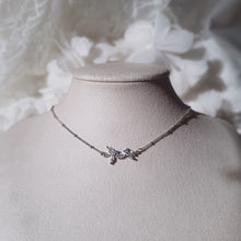 Load image into Gallery viewer, Dreamy Crystal Semi Choker Necklace