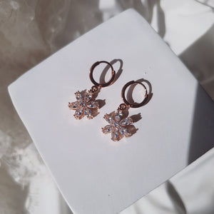 Diamond Petals Huggies Earrings - Rosegold