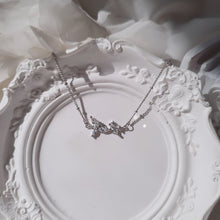 Load image into Gallery viewer, Dreamy Crystal Semi Choker Necklace