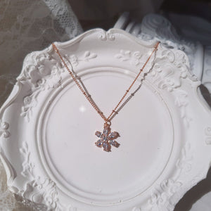 Diamond Petals Semi-Choker Necklace - Rosegold ver.