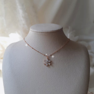 Diamond Petals Semi-Choker Necklace - Rosegold ver.