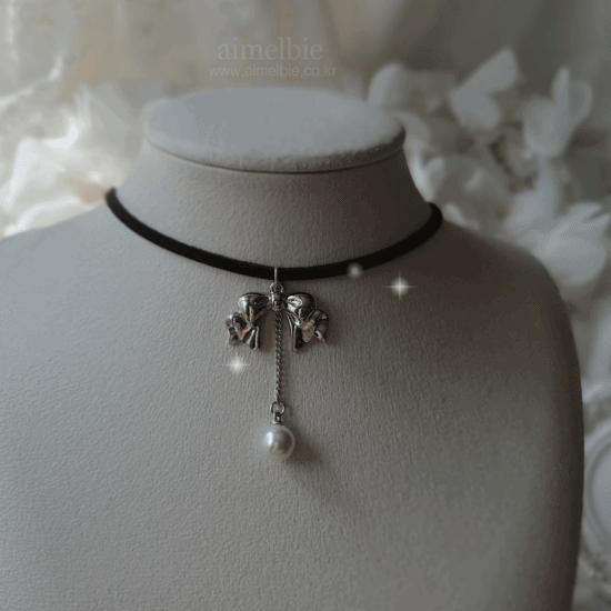 [Billlie Tsuki Necklace] Romantic bow and pearl drop choker - Silver Color