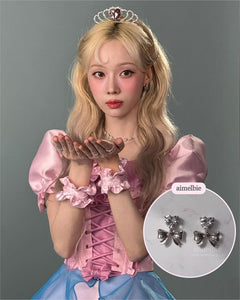 [Aespa Winter Earrings] Heart Crystal and Ribbon Earrings - Silver