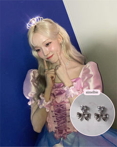 [Aespa Winter Earrings] Heart Crystal and Ribbon Earrings - Silver