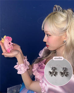 [Aespa Winter Earrings] Heart Crystal and Ribbon Earrings - Silver