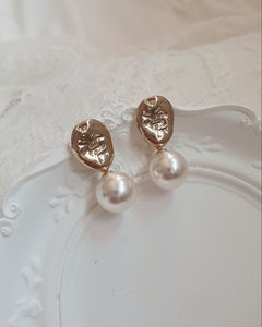 Grace Earrings - Gold Color