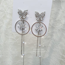 Load image into Gallery viewer, [IU Earrings] Butterfly Fairy in the Garden Earrings