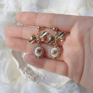 [IU Earrings] Mary Earrings - Vintage Rose Version