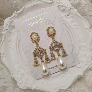 Rococo Chandelier Earrings - Gold
